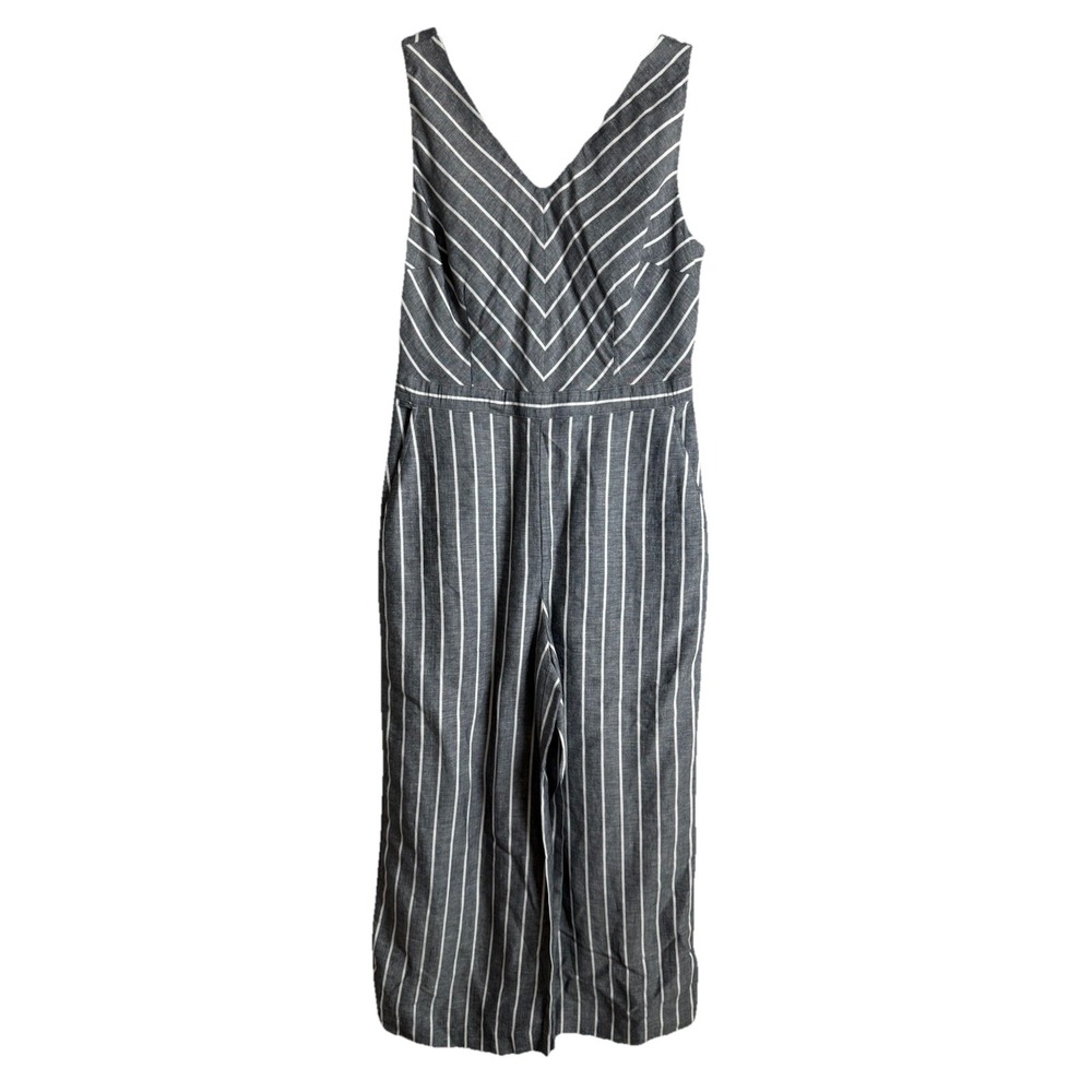 LOFT Linen Blend Wide Leg Gray Striped Cropped Jumpsuit Romper Women's‎ Size 6